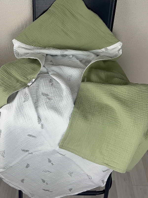 Муслиновое полотенце с капюшоном мята