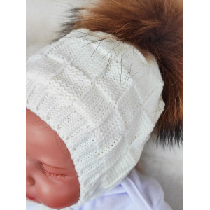 Вязаная шапочка Ромбики молочная