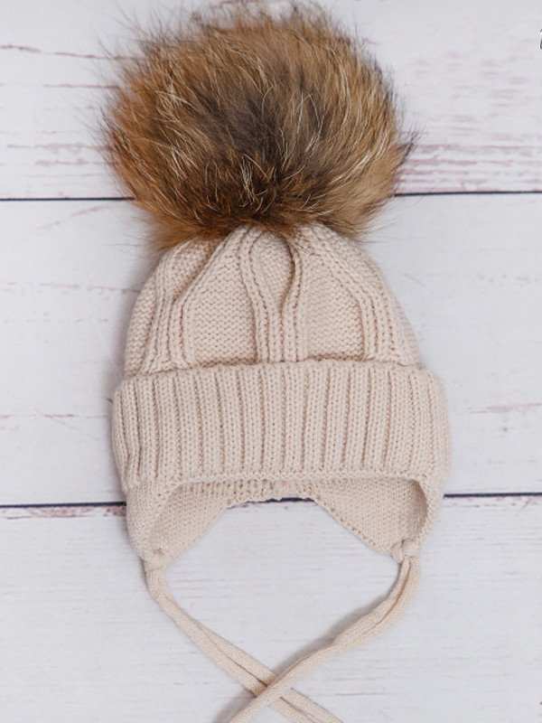 Вязаная шапочка Умка крем-брюле помпон енот