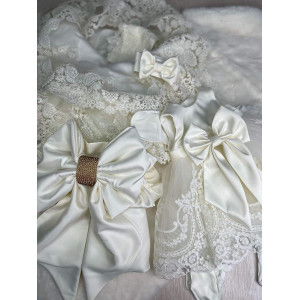 Комплект на выписку для новорожденного Лола-Буше молочный