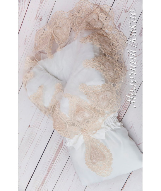 Конверт на выписку для новорожденного Маркиза молочный-какао