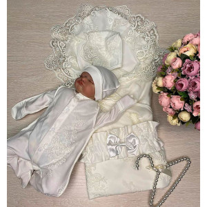 Летний комплект на выписку Цветочная фея молочный