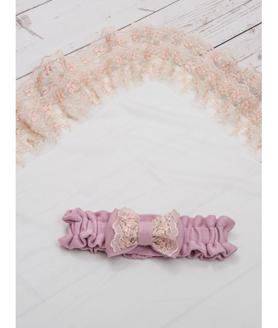 Уголок на выписку с поясом Цветочки пудра