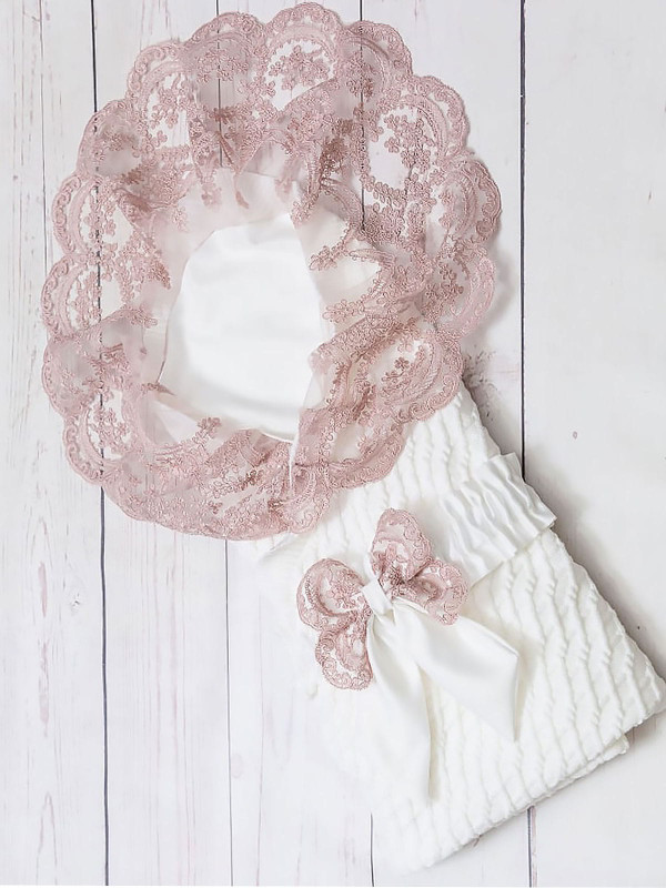 Летний вязаный плед Аран коса белый-пудра