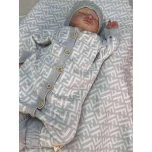 Вязаный комбинезон шапочка пинетки Фиеста серый