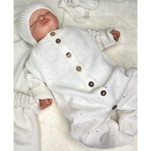 Вязаный комбинезон для новорожденного Капелька молочный
