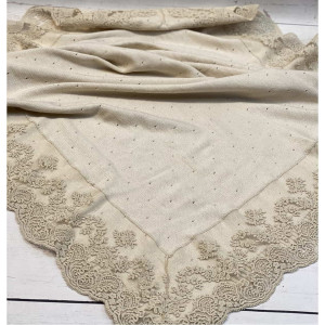 Вязаный плед для новорожденных Капелька с кружевом крем-брюле