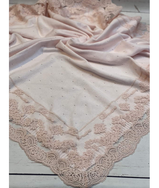 Вязаный плед для новорожденных Капелька с кружевом розовый