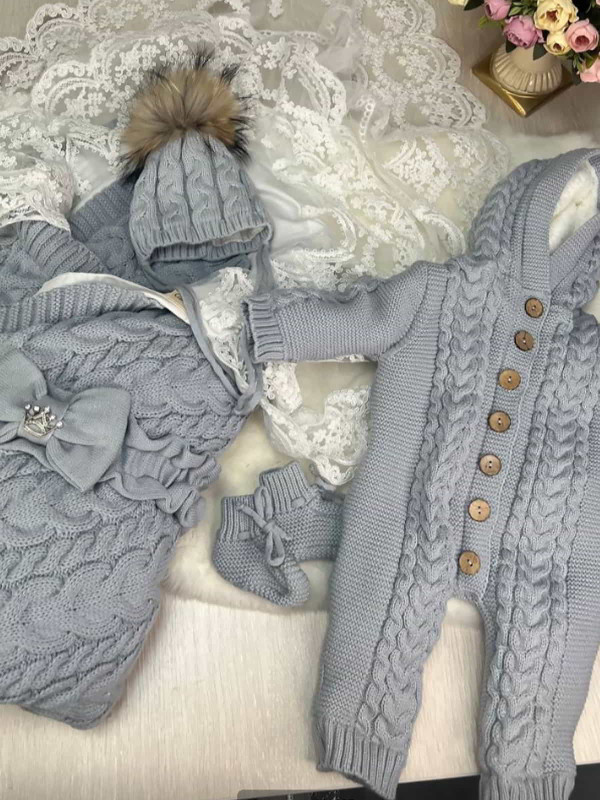 Вязаный комплект Коса-Рози серый