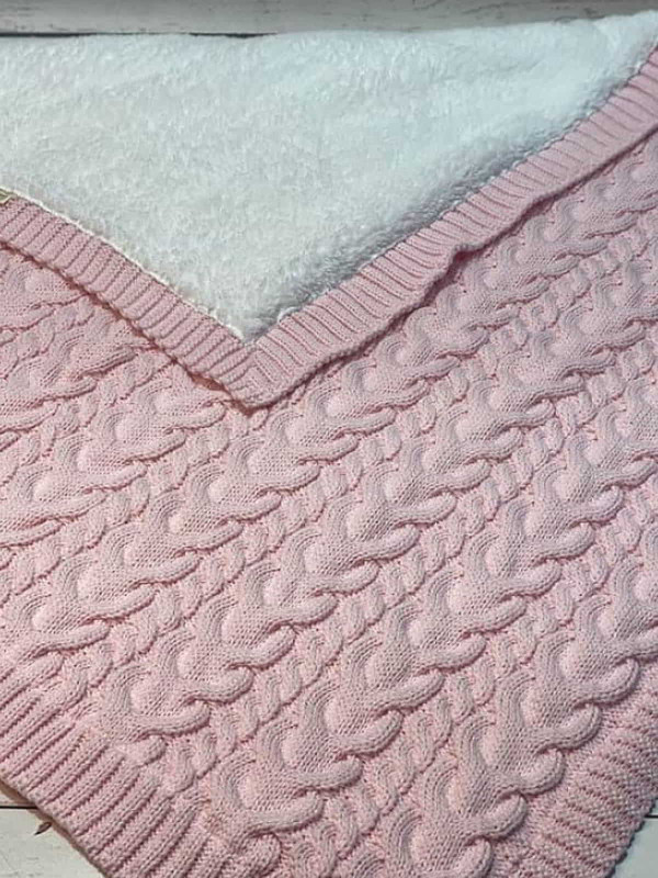 Вязаный плед Коса розовый