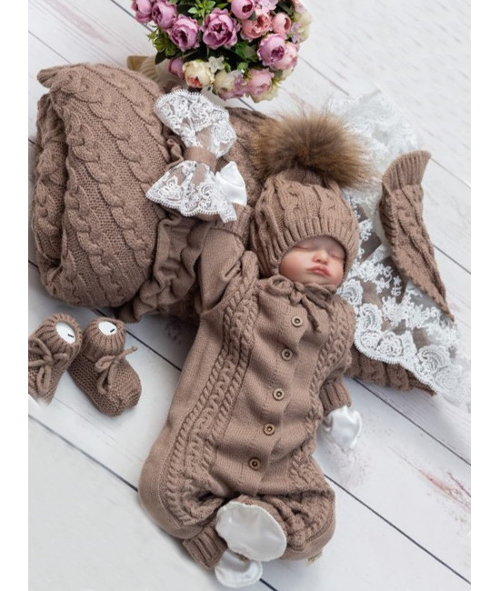 Демисезонный вязаный комплект на выписку Косы Кружево-Косички какао
