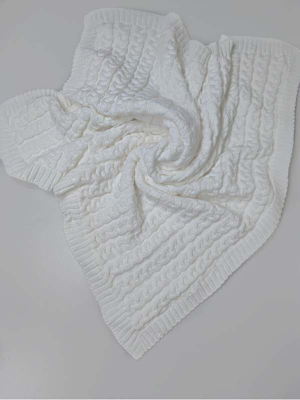 Вязаный плед Косички молочный