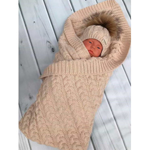 Вязаный плед для новорожденных Косички крем-брюле