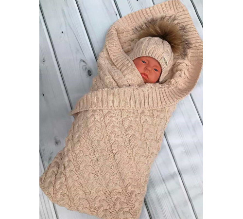 Вязаный плед для новорожденных Косички крем-брюле