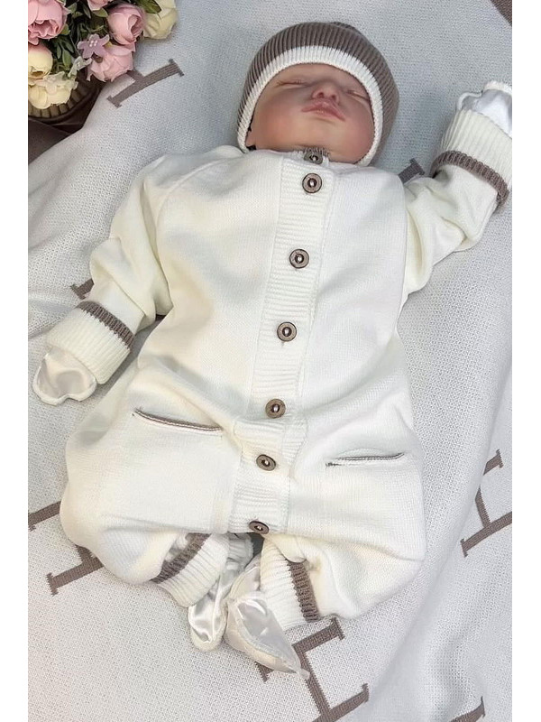 Вязаный комбинезон шапочка пинетки Личи молочный-коричневый