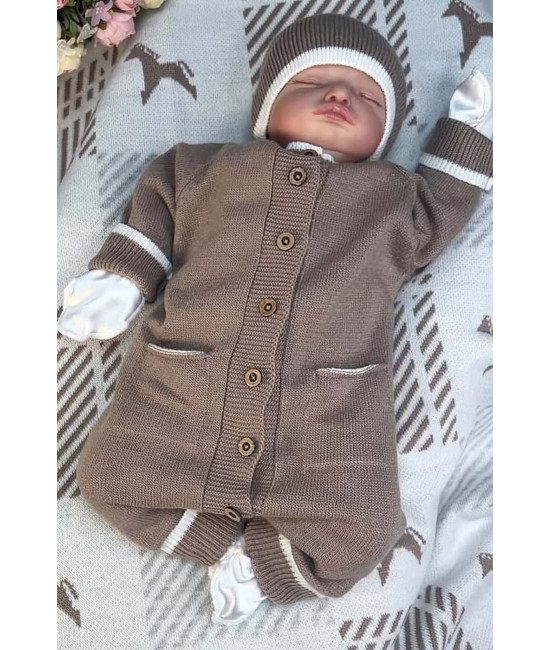 Вязаный комбинезон шапочка пинетки Личи какао