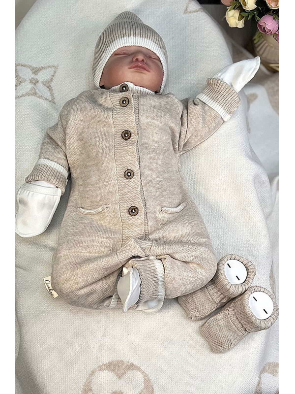 Вязаный комбинезон шапочка пинетки Личи крем-брюле