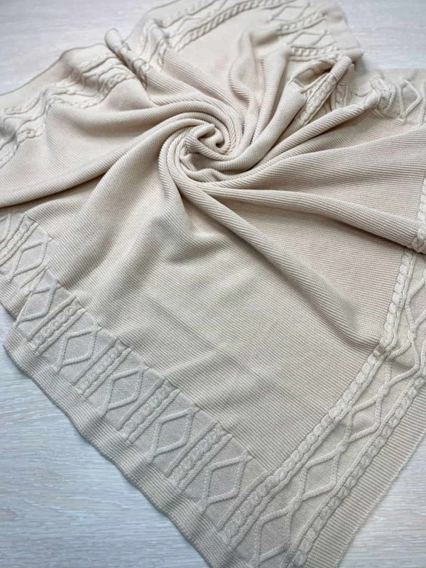 Вязаный плед Люпин крем-брюле