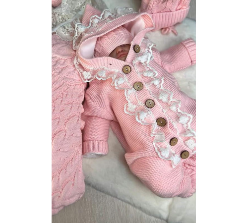 Вязаный комбинезон с кружевом Мишка розовый