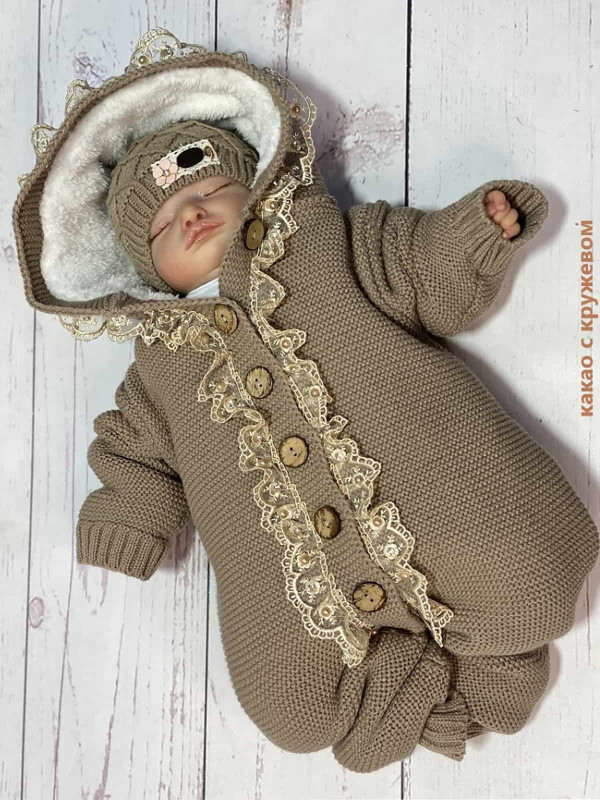 Вязаный комбинезон с кружевом Мишка какао