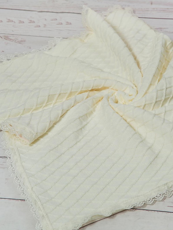 Вязаный плед Пахлава молочный