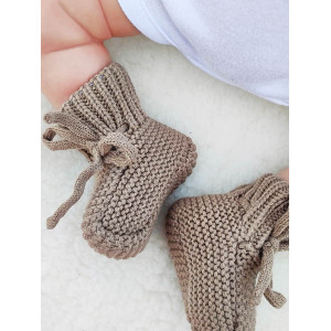 Вязаные носочки-пинетки Лапочки какао