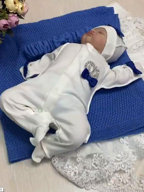 Летний вязаный комплект Рис Корона ярко-синий