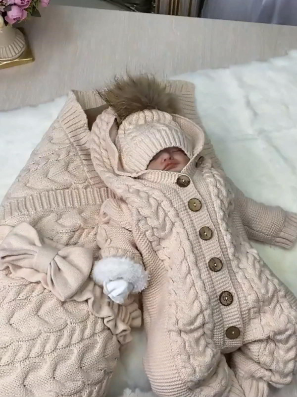 Вязаный комплект Северный мишка-Рози крем-брюле