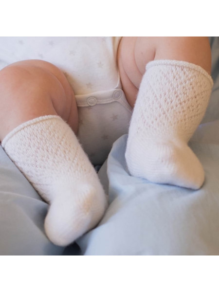 Вязаные носочки из мериноса для новорожденных Ажур