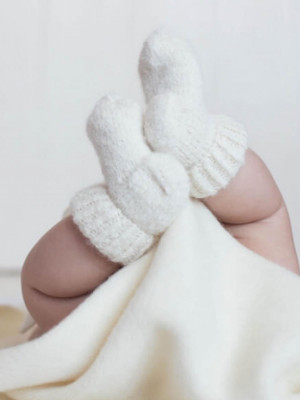 Вязаные носочки альпака молочные 