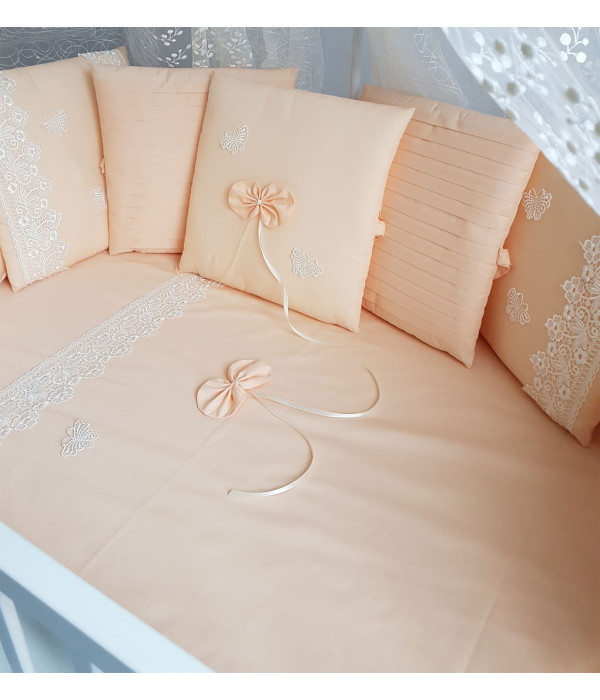 Комплект в круглую кроватку Бабочка персик