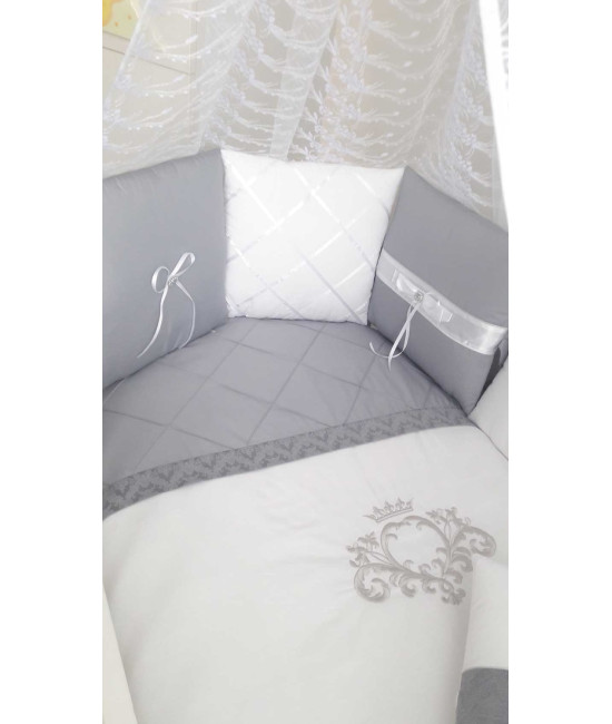 Универсальный комплект в кроватку кроватку Bridget серый