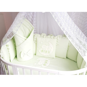 Комплект в круглую кроватку Диана-Мишки на луне салатовый
