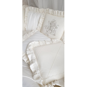 Комплект в круглую кроватку Jessika крем