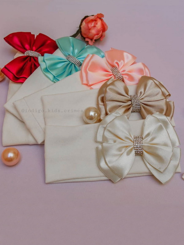 Повязочка на голову Бантики