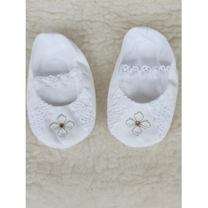 Туфельки для крещения с золотым крестиком