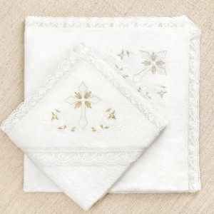 Крестильный набор Ксения с кружевным полотенцем