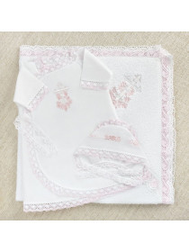 Крестильный набор Лоза розовая с кружевным полотенцем