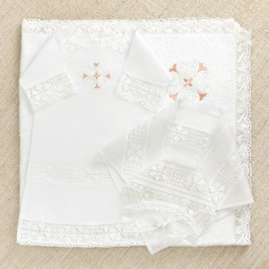 Крестильный набор Ольга с кружевным полотенцем