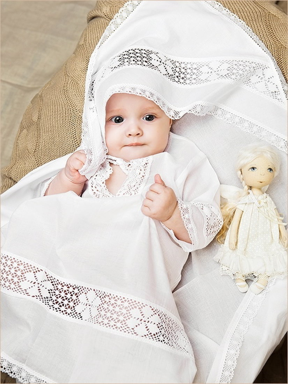 Рубашка для крещения. Крестильное платье для девочки. Рубашка для крещения девочки. Платье для крестин для девочки. Набор для крещения для девочки.