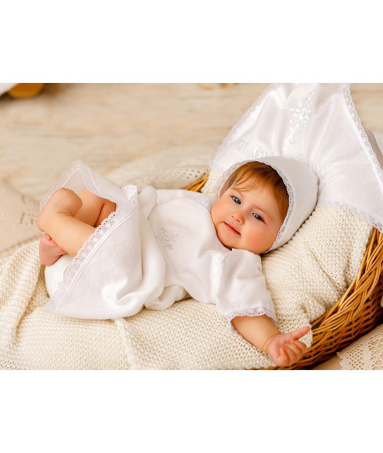 Крестильный набор Перышко кружевное с классическим полотенцем