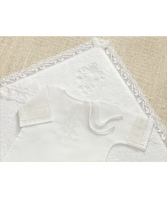 Крестильный набор Ручеек с кружевным полотенцем