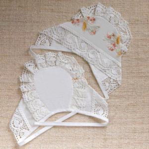 Крестильный набор Василиса с кружевным полотенцем